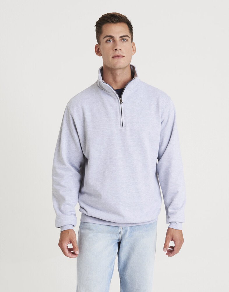 GD057 HeavyBlend™ hooded sweatshirt